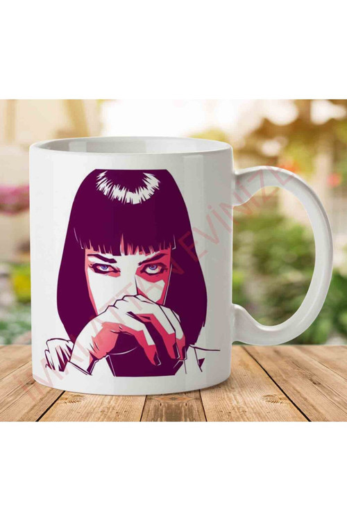 Art hedi̇ye 1-1143 Mia Wallace Pulp Fiction İki Tarafı Baskılı Kupa Bardak.jpg