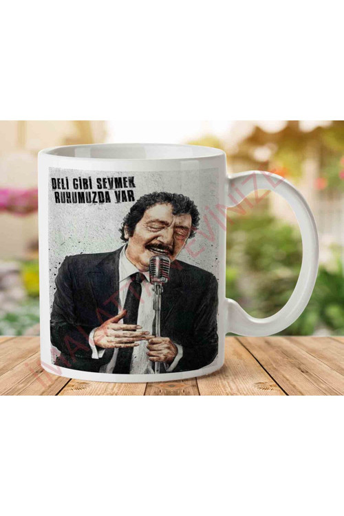 Art hedi̇ye Deli Gibi Sevmek Ruhumuzda Var İki Tarafı Baskılı Kupa Bardak.jpg