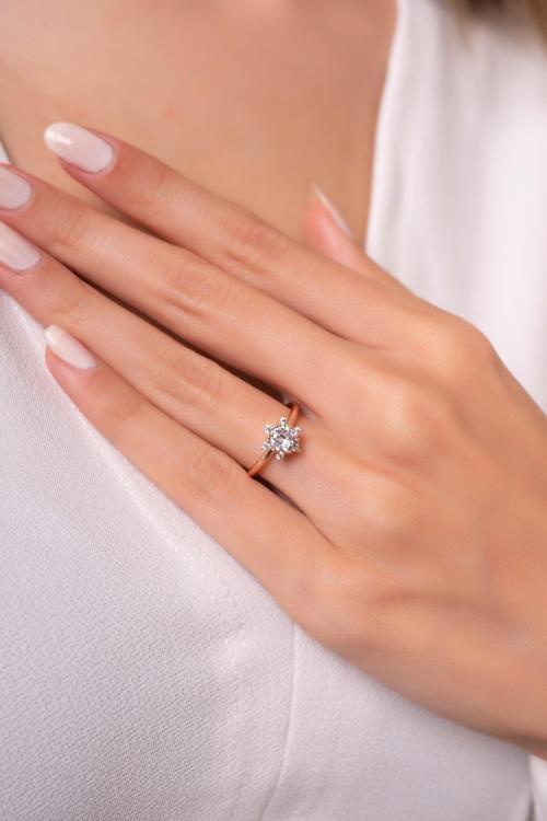 Çiçek Motifli Tek Taş Ayarlanabilir 14 K Rose Gold Kaplama Kadın Yüzük