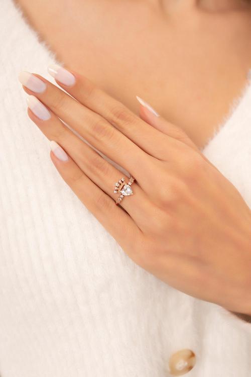 Prenses Tacı Beyaz Taşlı 14k Rose Gold Kaplama Ayarlanabilir Kadın Yüzük