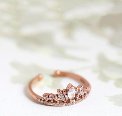 14k Rose Gold Taç Yaprak Tek Taşlı Ayarlanabilir Kadın Yüzük