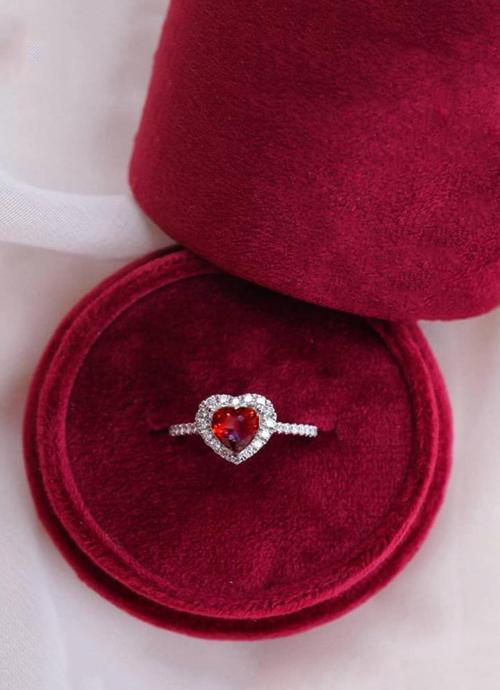 Kalp Baget Kırmızı Taşlı Ayarlanabilir Kadın 14 K Rose Altın Kaplama Yüzük