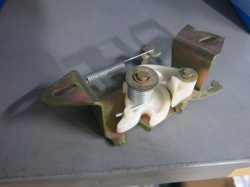 Renault R - 12 77- Motor Kaput Kilidi  (Oem No:7700505159)