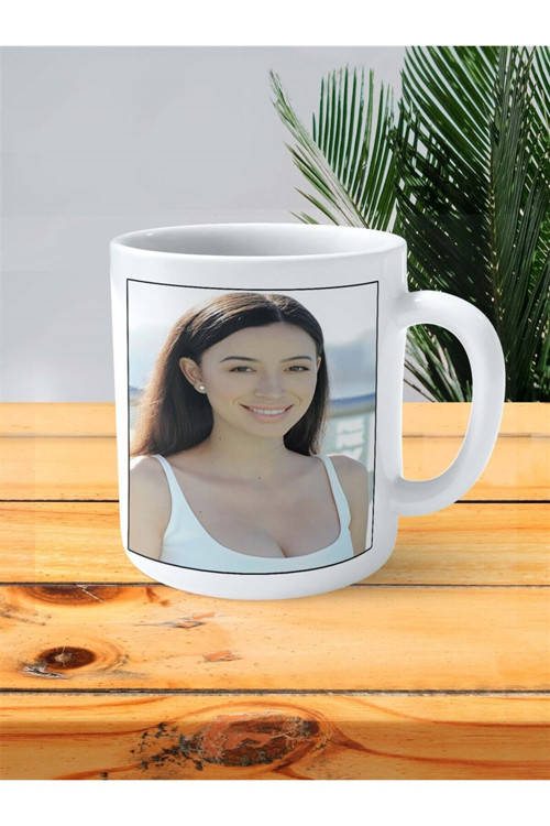 Art hedi̇ye Christian Serratos Baskılı Kupa Bardak Kişiye Özel desen 2