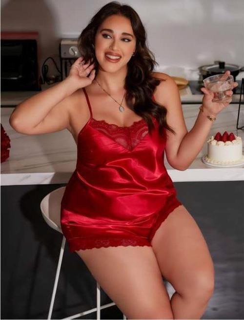 Secret Büyük Beden Kırmızı Dantel İşlemeli Saten Şortlu Takım