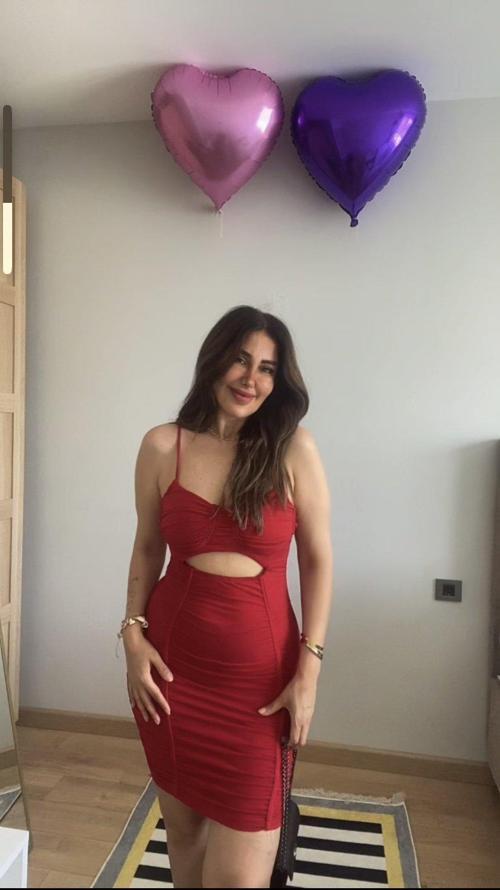 Kadın Omuz Askılı Göbek Ve Sırt Dekolteli Gipe Ve Büzgü Detay Fırsat ürün Mini Elbise