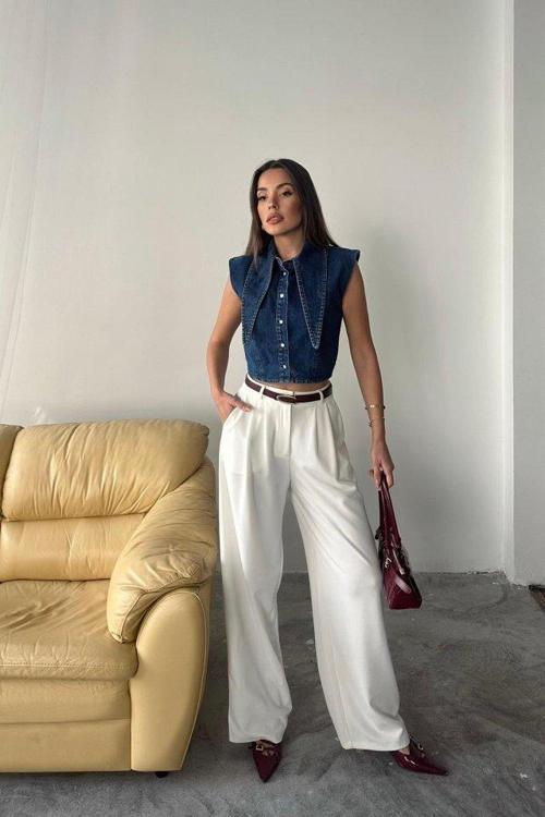 Mavi Yaka Detaylı Denim Crop