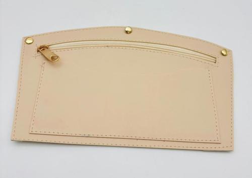 24x15 cm  Krem Renk Troklu Suni Deri Cep Light Gold Metalli