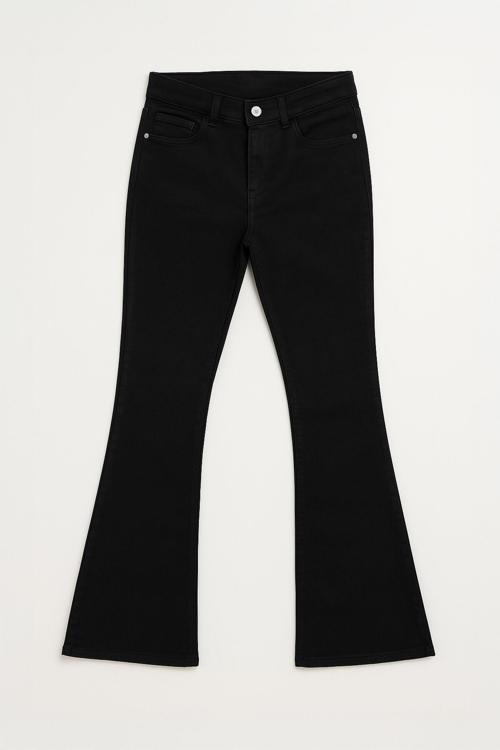 Kadın İspanyol Paça Skinny Fit Siyah Jean Pantolon