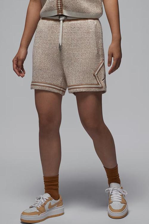 Air Jordan Loose Fit Women's Knit Shorts Kadın Bol Kesim Örgü Şort Bej