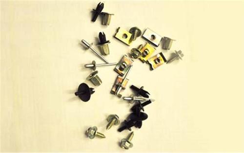 93178667-OPEL ASTRA ÖN ÇAMURLUK MONTAJ KİTİ SAĞ 04-07 -OPL08AS018