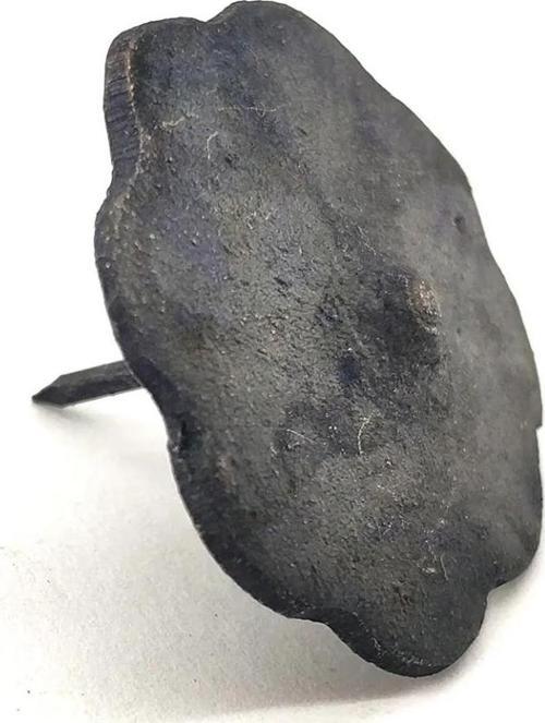 Antika Tarz Dekoratif Pirinç Çiçek Kabara - 40 Mm, Oksit