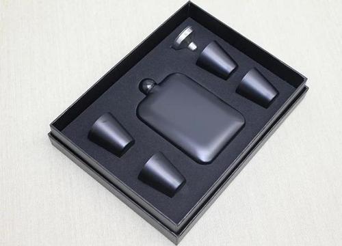4 Shot Bardaklı Matara Seti Alk3906
