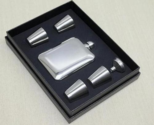 4 Shot Bardaklı Matara Seti Alk3907
