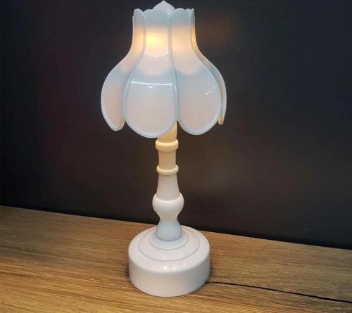 Pilli Dekoratif Abajur Masa Lambası