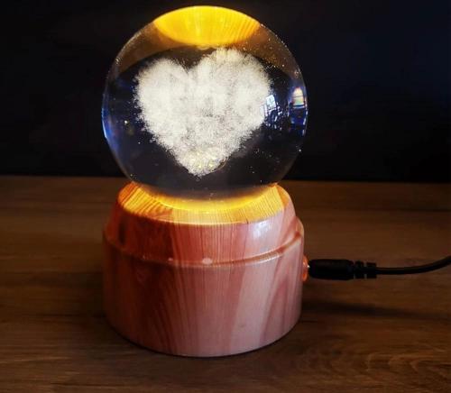 Usb&039li Kalp Tasarımlı Dönen Cam Küre