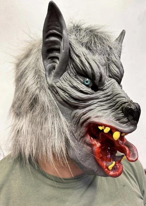 Kafaya Tam Geçmeli Lateks Dil Çıkaran Mavi Gözlü Kurt Maskesi