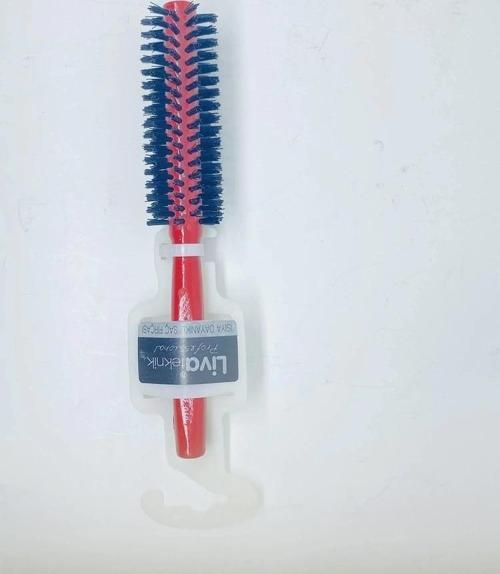 Liva 010 Isıya Dayanakli Fön Fırçası Tarak