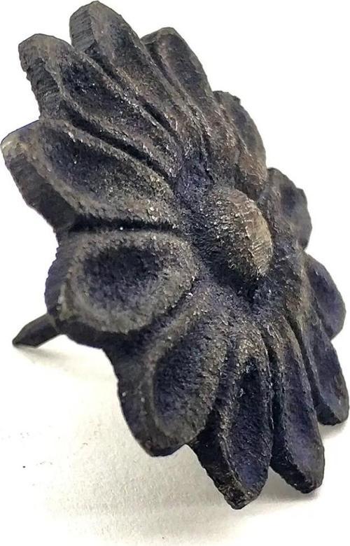 Antika Tarz Dekoratif Pirinç Papatya Kabara - 42 Mm, Oksit