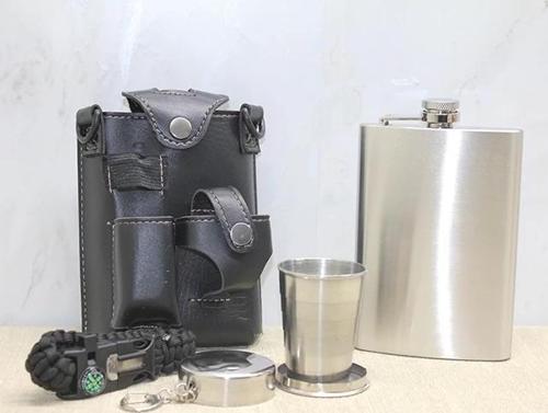 Deri Kılıflı Shot Bardaklı Matara Alk3913