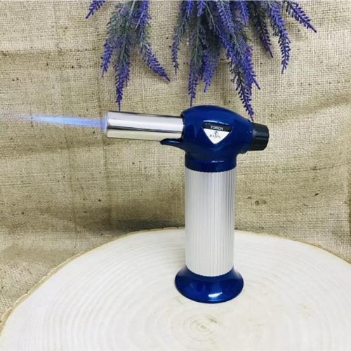 Kırmızı Kalp Şeklini Alabilen Gazlı Çakmak