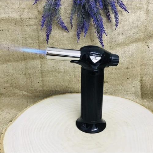 Kırmızı Kalp Şeklini Alabilen Gazlı Çakmak