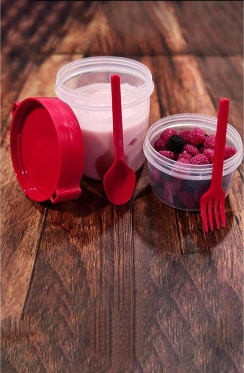 Çift Hazneli Çatal Kaşıklı Müsli Yemek Taşıma Saklama Kabı Kırmızı Ap-9453 1100 Ml
