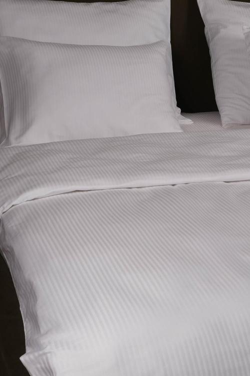 Atina Serisi Çift Kişilik Pamuk Saten Otel Nevresimi- Yorgan Kılıfı 200*220Cm