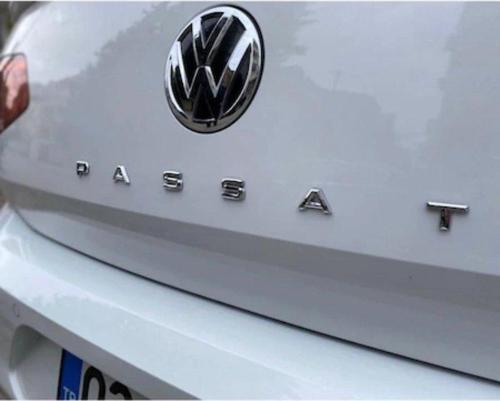 Vw Passat B8 Bagaj Yazısı Krom Paslanmaz 2015-2019 Arası Uyumlu