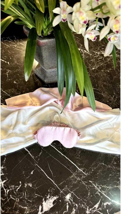 %100 Ipek Uyku Maskesi Göz Bandı Pudra Pembe Renk