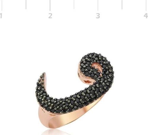 Gümüş Rose Siyah Taşlı Vav Bayan Yüzük
