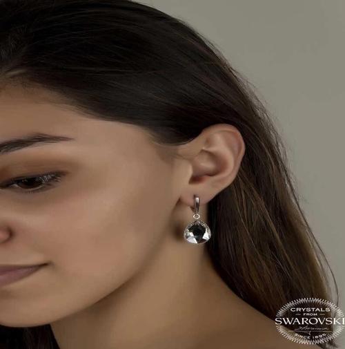 Swarovski Crystal Taşlı Gümüş Beyaz Damla Sallantılı Kadın Küpe