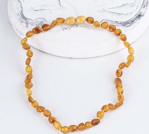 Kahve Desenli Kesim Orjinal Çocuk Kehribar Kolye