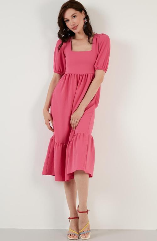 Rahat Kalıp Kare Yaka Volanlı Uzun Bayan Elbise 42190350 FUŞYA