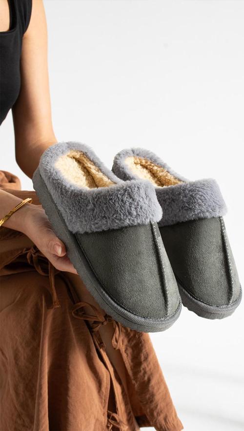 Kadın Tüylü Peluş Sessiz Ev Terliği Terlik TS1194