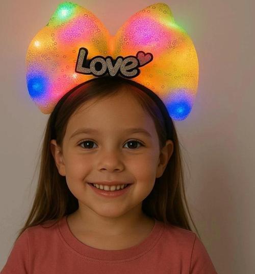 Led Işıklı Love Yazılı Sarı Fiyonk Taç – Kız Çocuk Parti Tacı