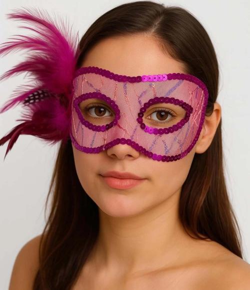 Fuşya Renk Yandan Tüylü Pul Payet İşlemeli Parti Maskesi 23x12 Cm