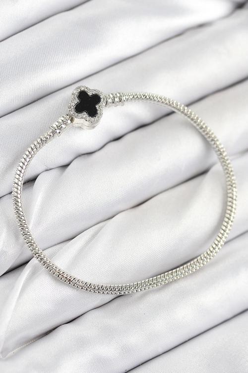 Pirinç Charm Zirkon Taşlı Yonca Model Gümüş Renk Kadın Bileklik - EBJ250902W37605