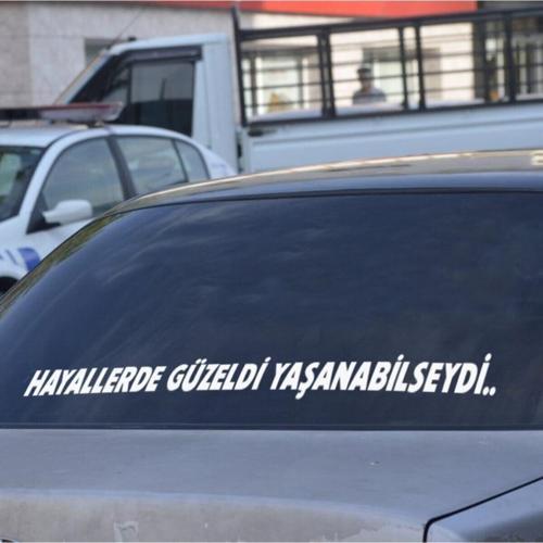 Piri Dizayn Hayallerde Güzeldi Yaşanabilseydi Araba Yazısı