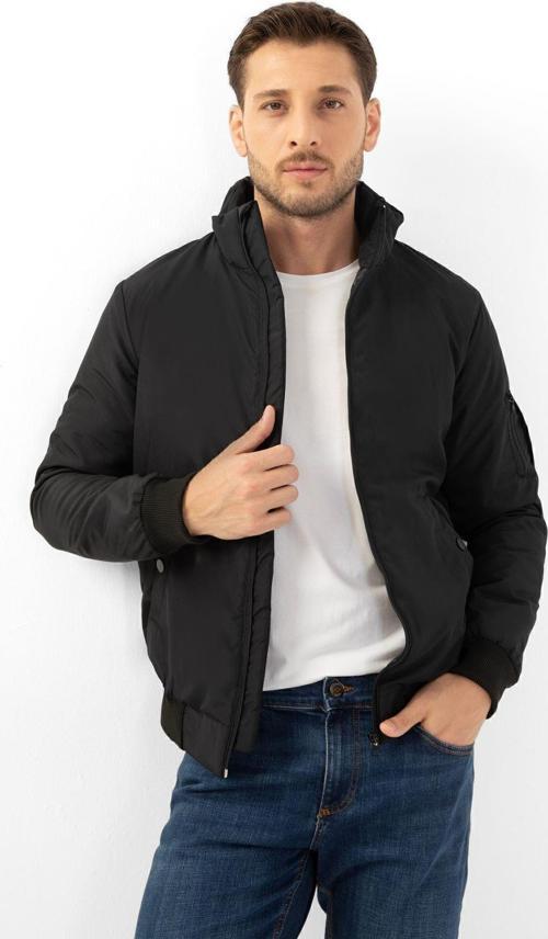 Spor Erkek Astarlı Dik Yaka Mevsimlik Cepli Su ve Rüzgar Geçirmez Mont