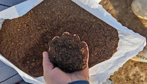 Organik Yanmış Elenmiş Keçi Koyun Inek Gübresi Karışımı 100lt