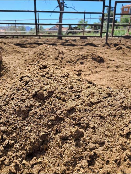 YANMIŞ HAYVAN GÜBRESİ (TIRNAK GÜBRESİ) 5LT