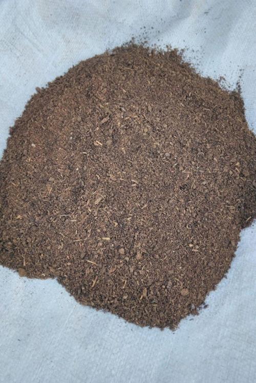 Tohumculuk Yanmış Elenmiş Koyun Gübresi Organik Doğal Hayvan Gübresi 5 Litre