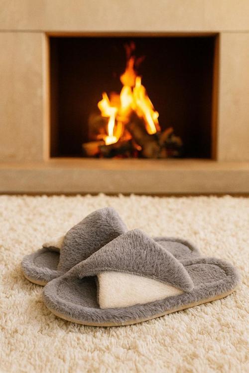 SOFTIE Çapraz Kadın Ev Terliği Kışlık Terlik Sessiz Taban