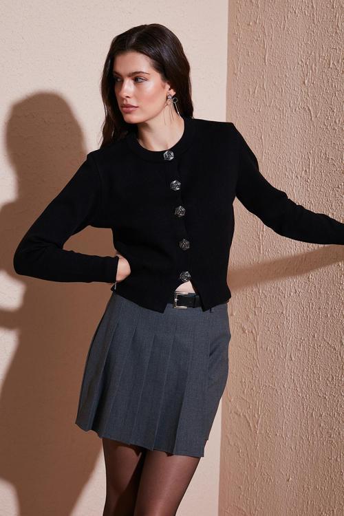 Premium Regular Fit Yuvarlak Yaka Crop Triko Bayan Hırka 680HI00110 SİYAH