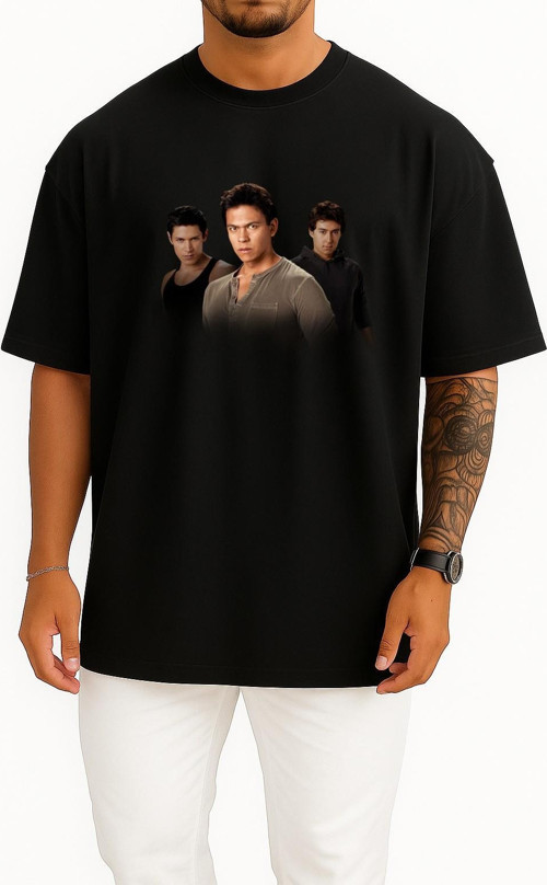 Oversize Tyson Houseman Robert Pattinson Booboo Stewart Göğüs Tasarımlı Unisex T-Shirt