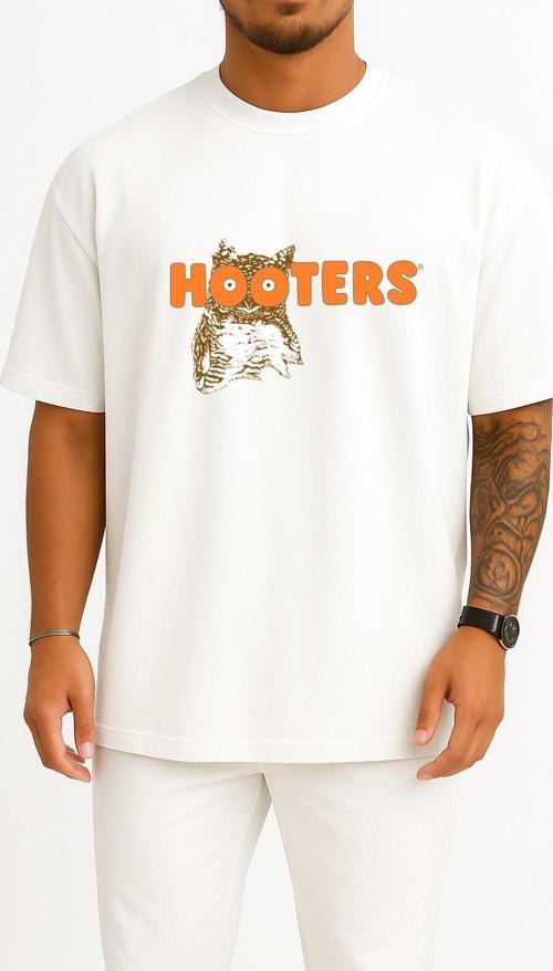 Oversize Hooters Buffalo Wing Logo Clearwater Göğüs Tasarımlı Unisex T-Shirt