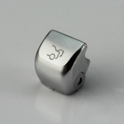 Mercedes E W213 Bagaj Açma Düğmesi Kapağı