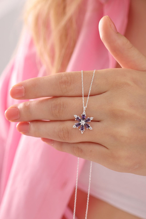 Gümüş Renk Mor Damla Taşlı Lotus Kamelya Çiçeği Çelik Kolye - 3417