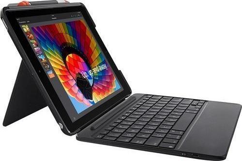 Slim Combo 9.7" iPad 5 & 6. Nesil İçin Klavyeli Kılıf (Nordic)